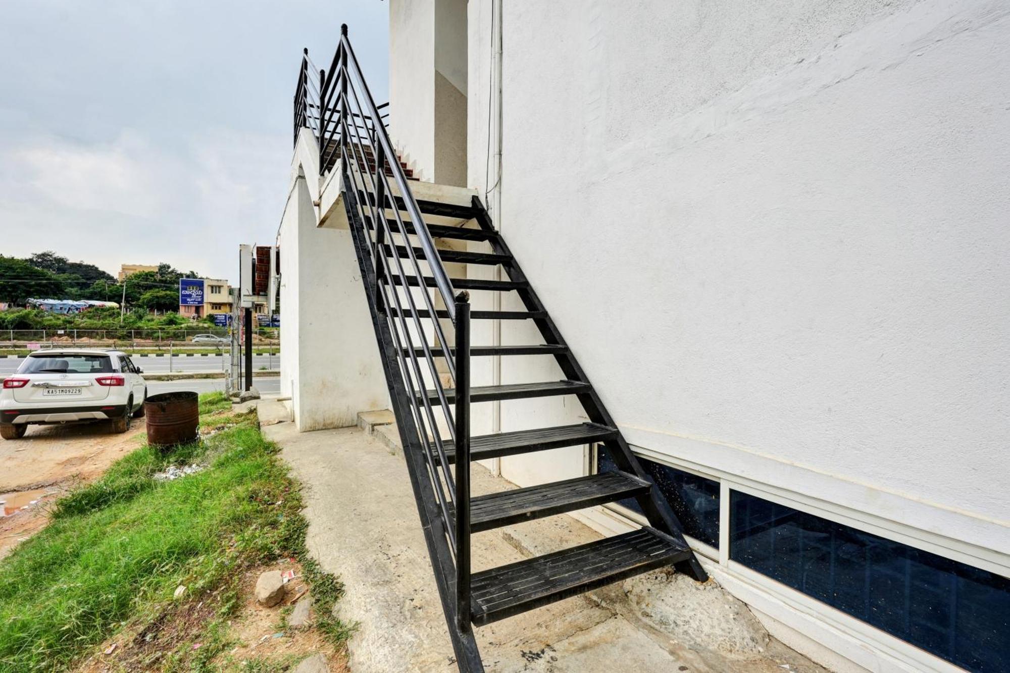Spot On Anugraha Residency Hotel Kumbalgod Luaran gambar