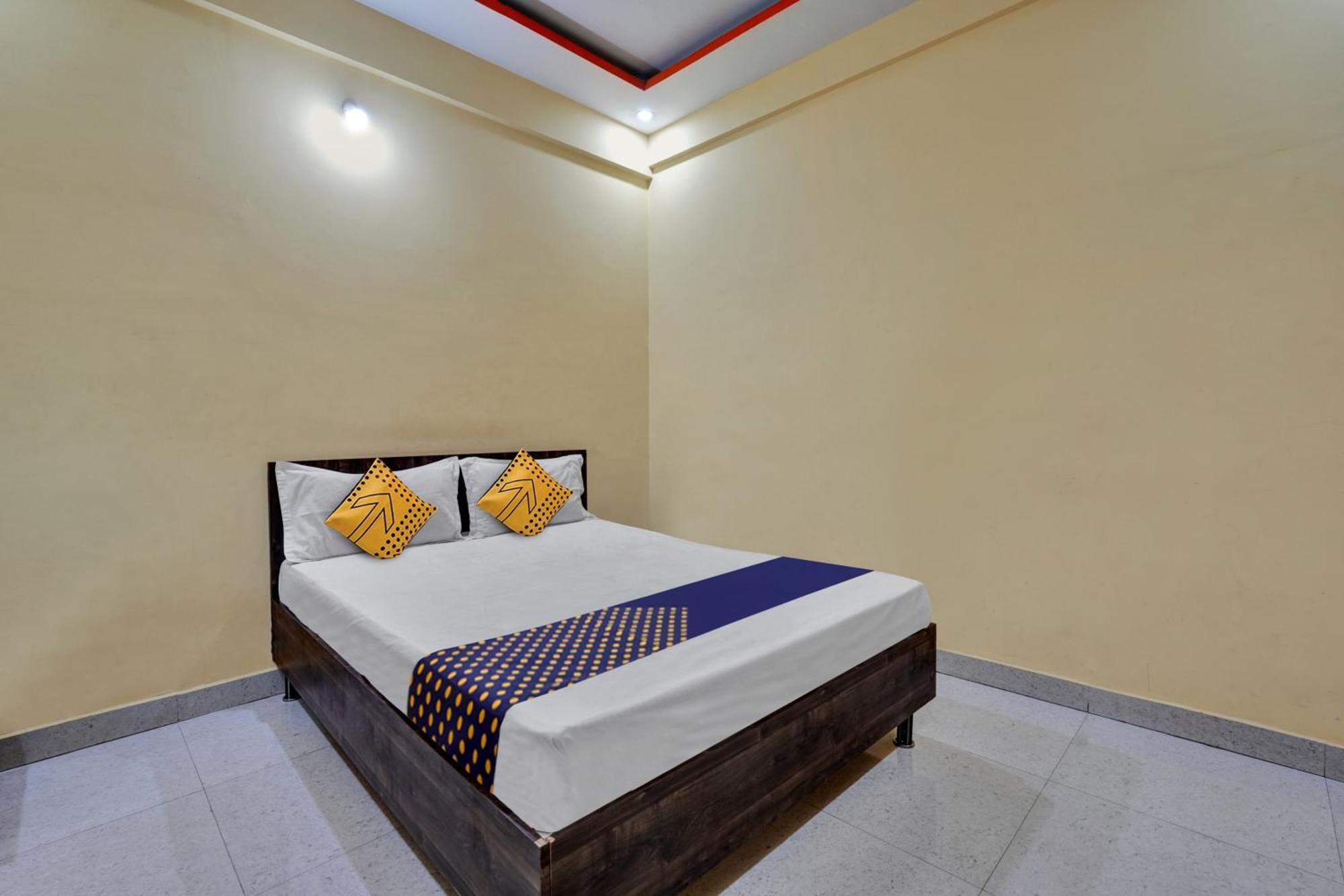 Spot On Anugraha Residency Hotel Kumbalgod Luaran gambar